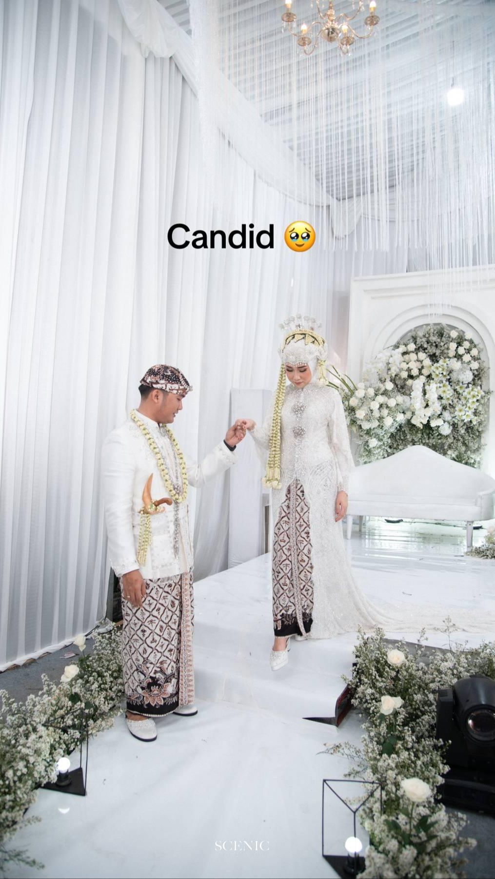Viral! Dekorasi Tenda dan Pelaminan Pernikahan yang Digelar di Rumah Ini Bikin Takjub, Rasanya Seperti Dalam Gedung Mewah