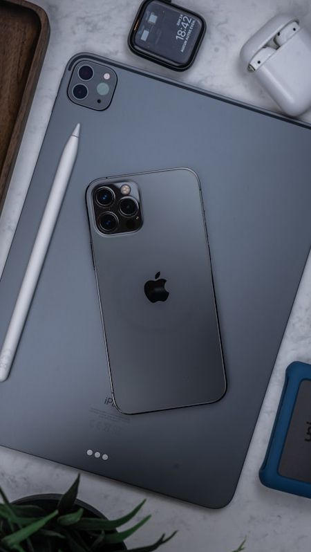 Daftar 10 Smartphone Paling Laris di Awal 2024, Didominasi 2 Merek Ini