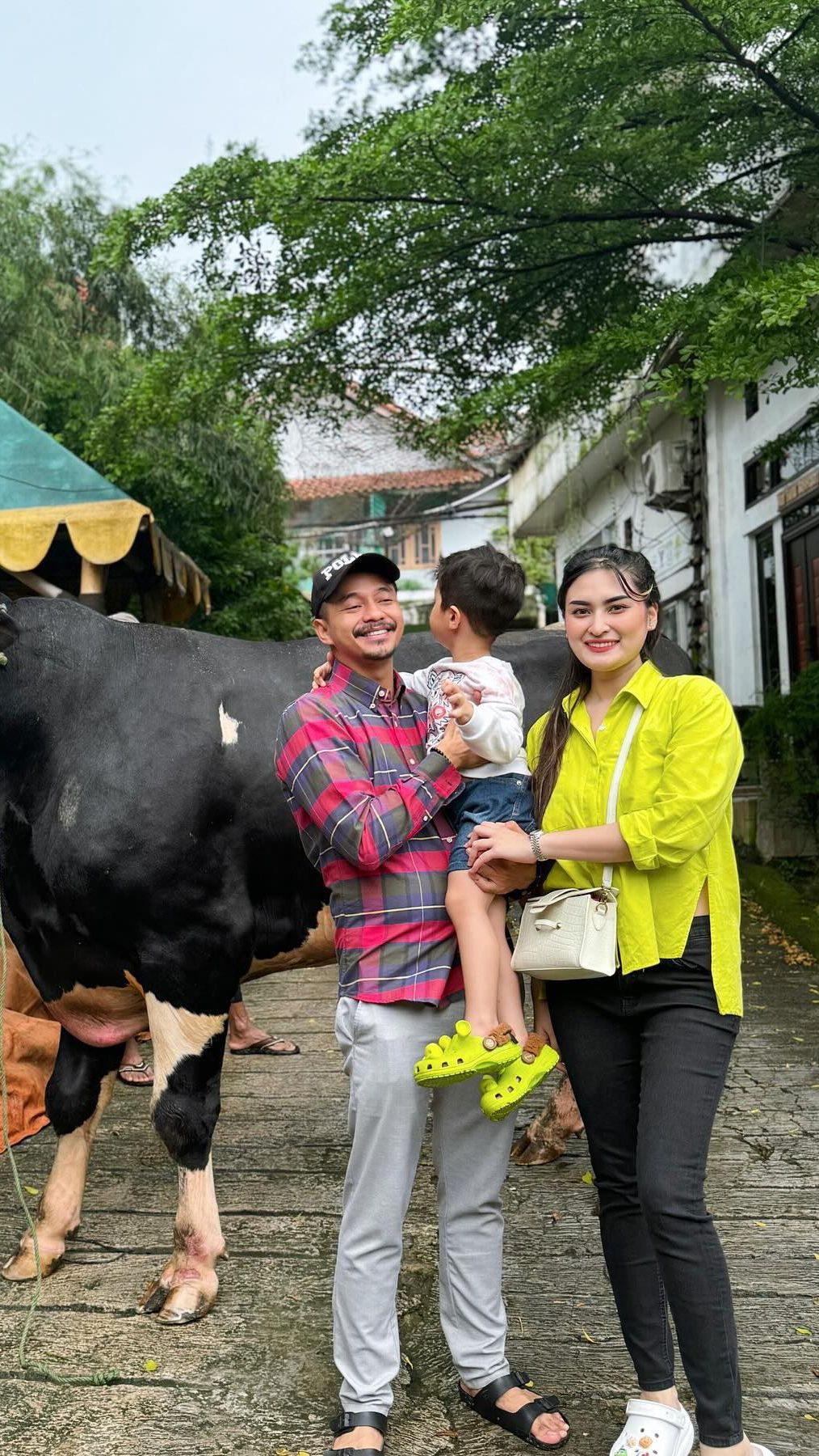Tentu saja, sang suami selalu merasakan nikmatnya masakan Angbeen setiap harinya.