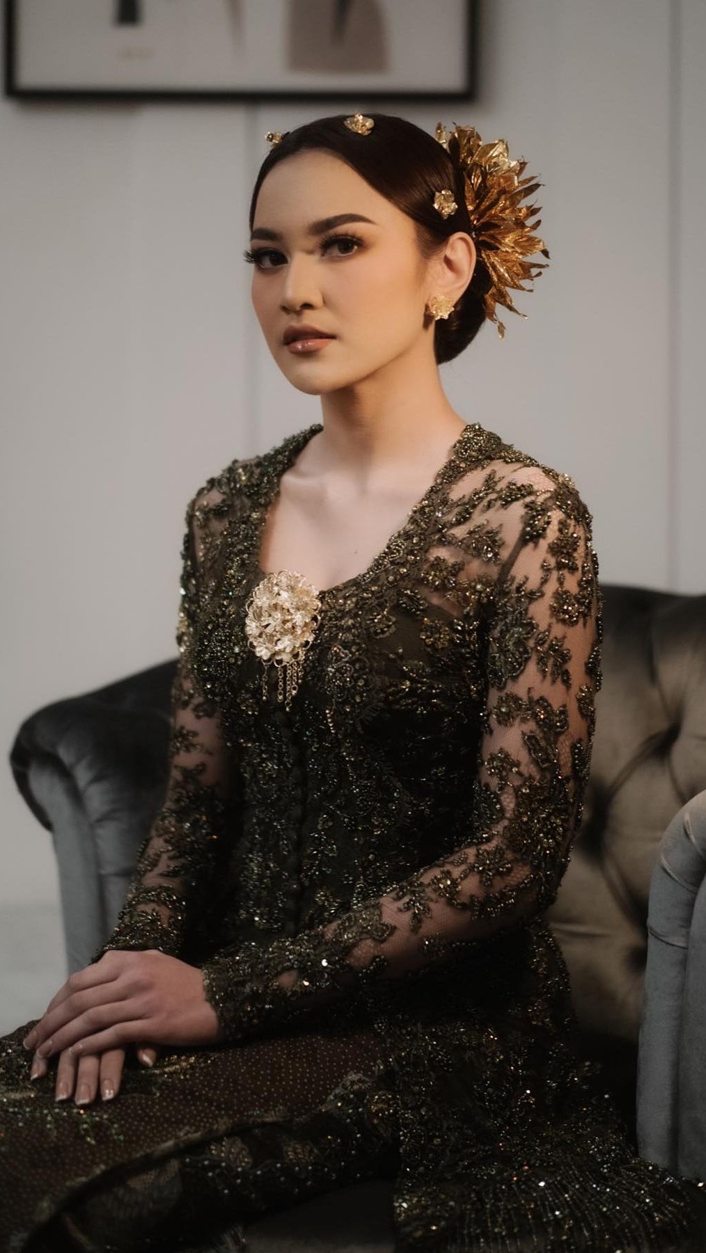 Sebelumnya, Mahalini dan Rizky Febian telah menggelar acara pertunangan pada Mei 2023. Kala itu, Mahalini tampil cantik dengan kebaya hijau dengan detail bordir dan lace rancangan Asky Febrianti