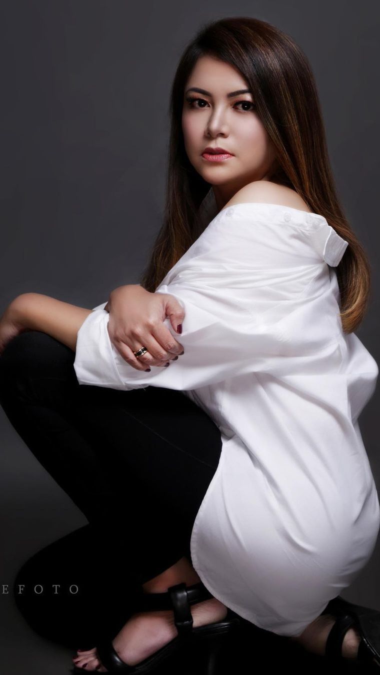 Anji sendiri kini tengah proses cerai dengan Wina Natalia.