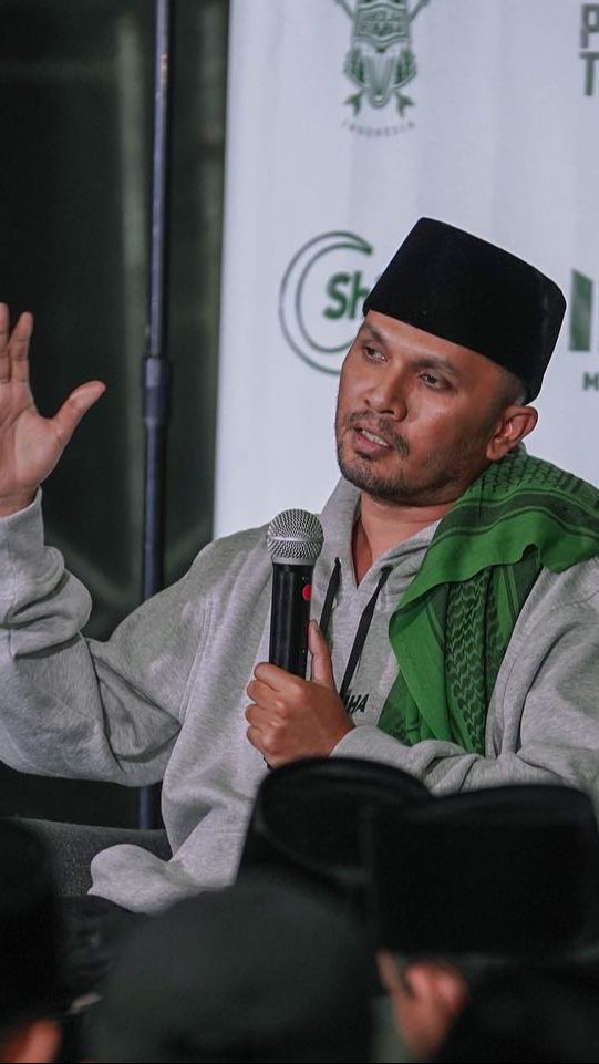 7 Potret Rumah Ustaz Hanan Attaki, Pendakwah Kondang di Kalangan Anak Muda, Desainnya Kekinian Banget