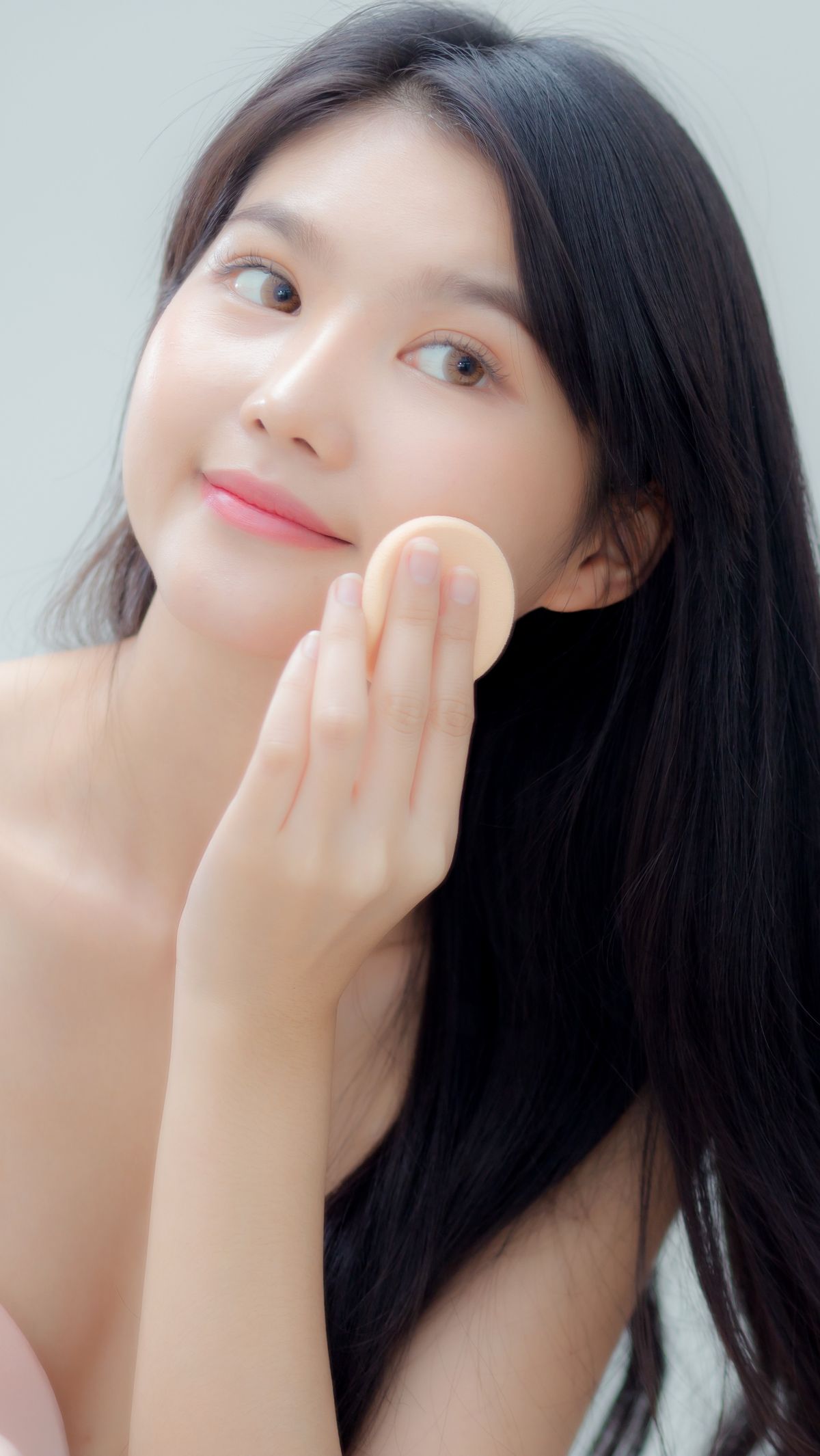 Step Pakai Bedak Tabur Biar Hasil Riasan Smooth, Tidak Cakey