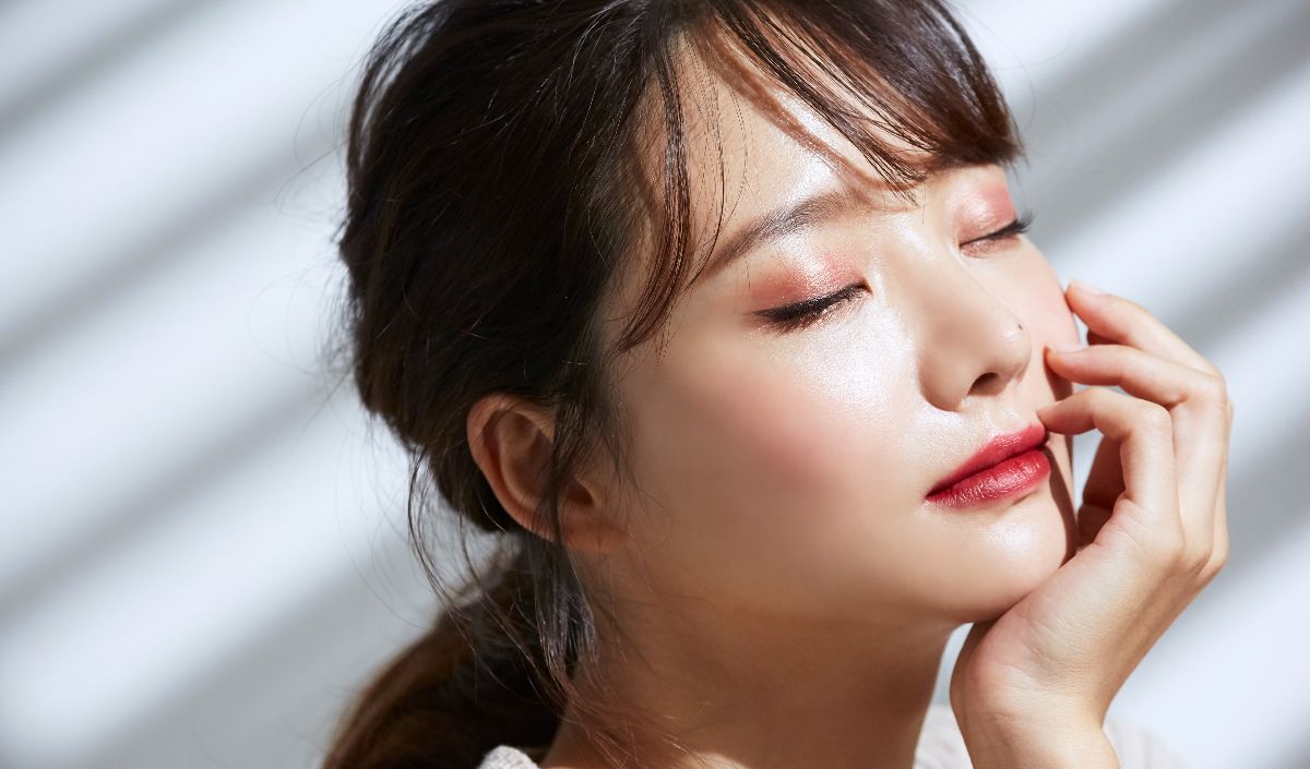 Warna Eyeshadow untuk Light Skin Tone