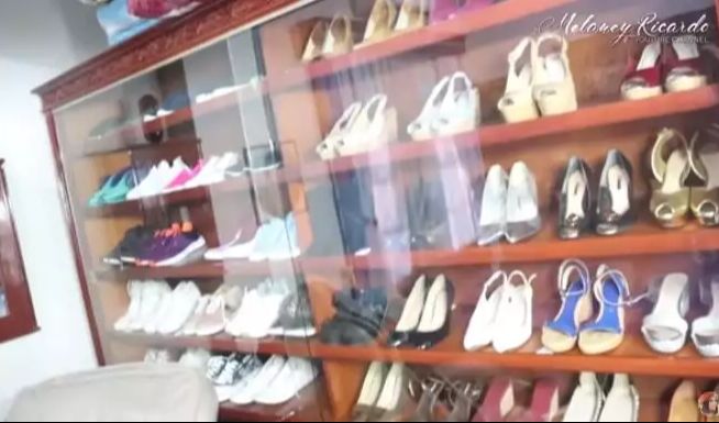 Koleksi Sepatu