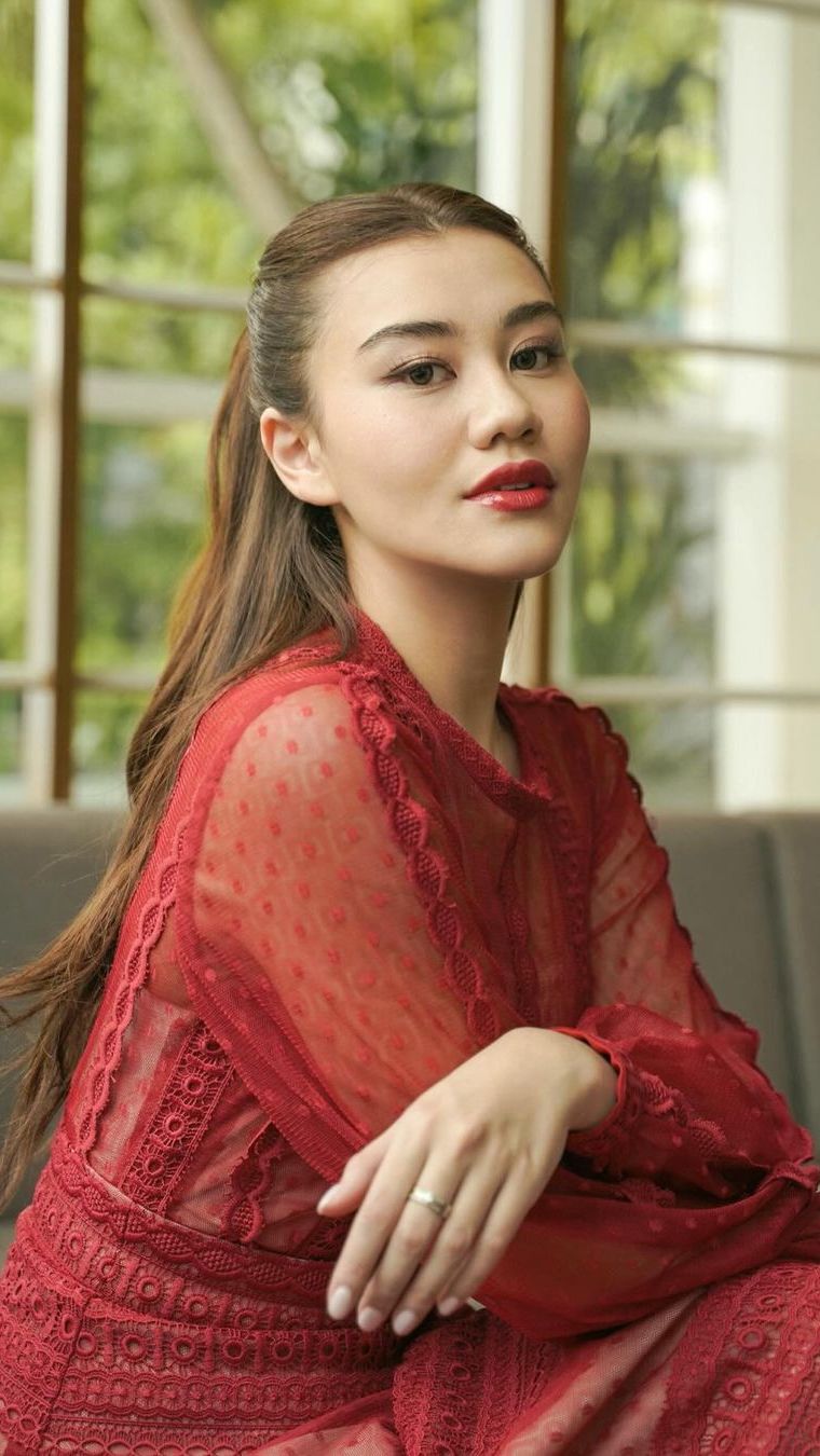 Aaliyah Massaid Dirias dengan Lipstik Merah, Warganet Natural Tapi Mewah