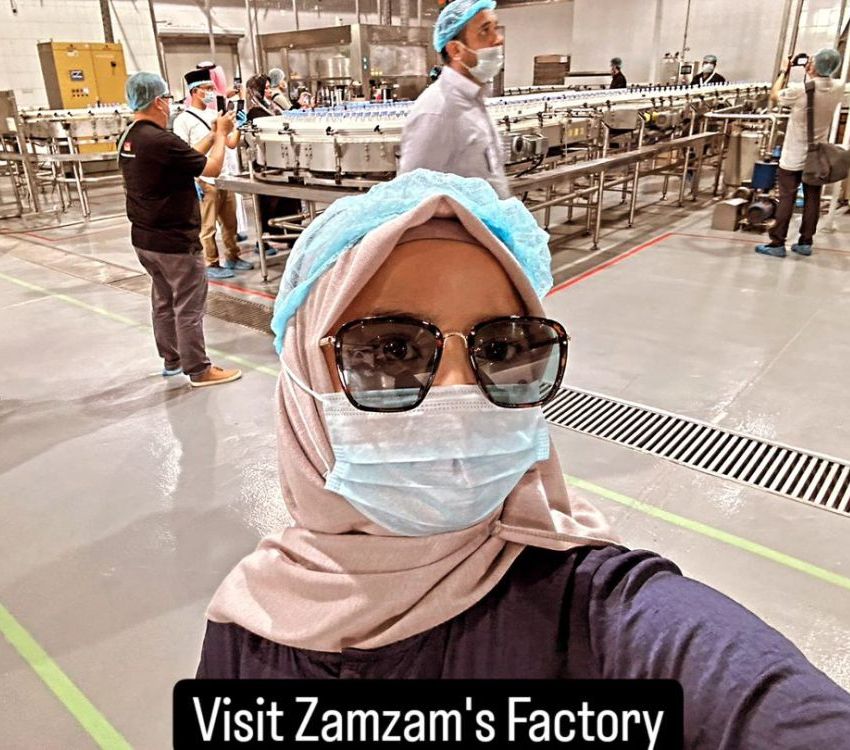 Mengunjungi pabrik air zamzam terbesar