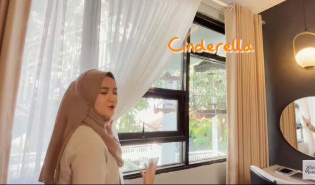 Jendela Besar