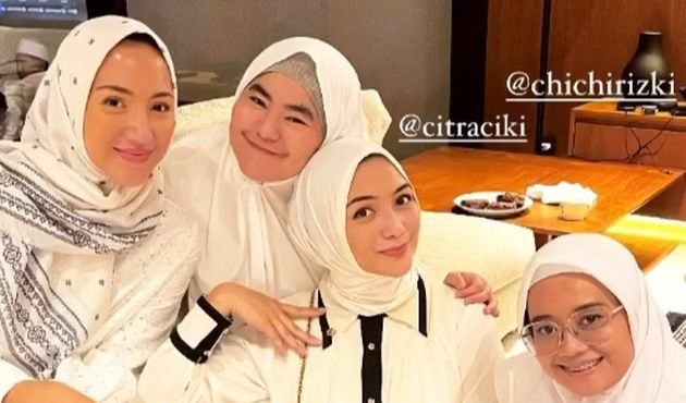 Menggelar pengajian