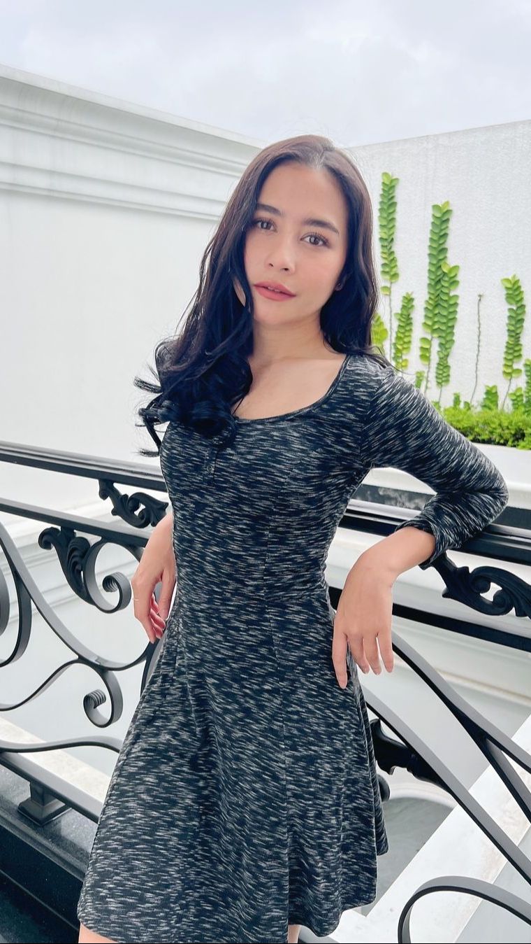 10 Potret Penampilan Terbaru Prilly Latuconsina Usai Berat Badannya Susut 10 Kg