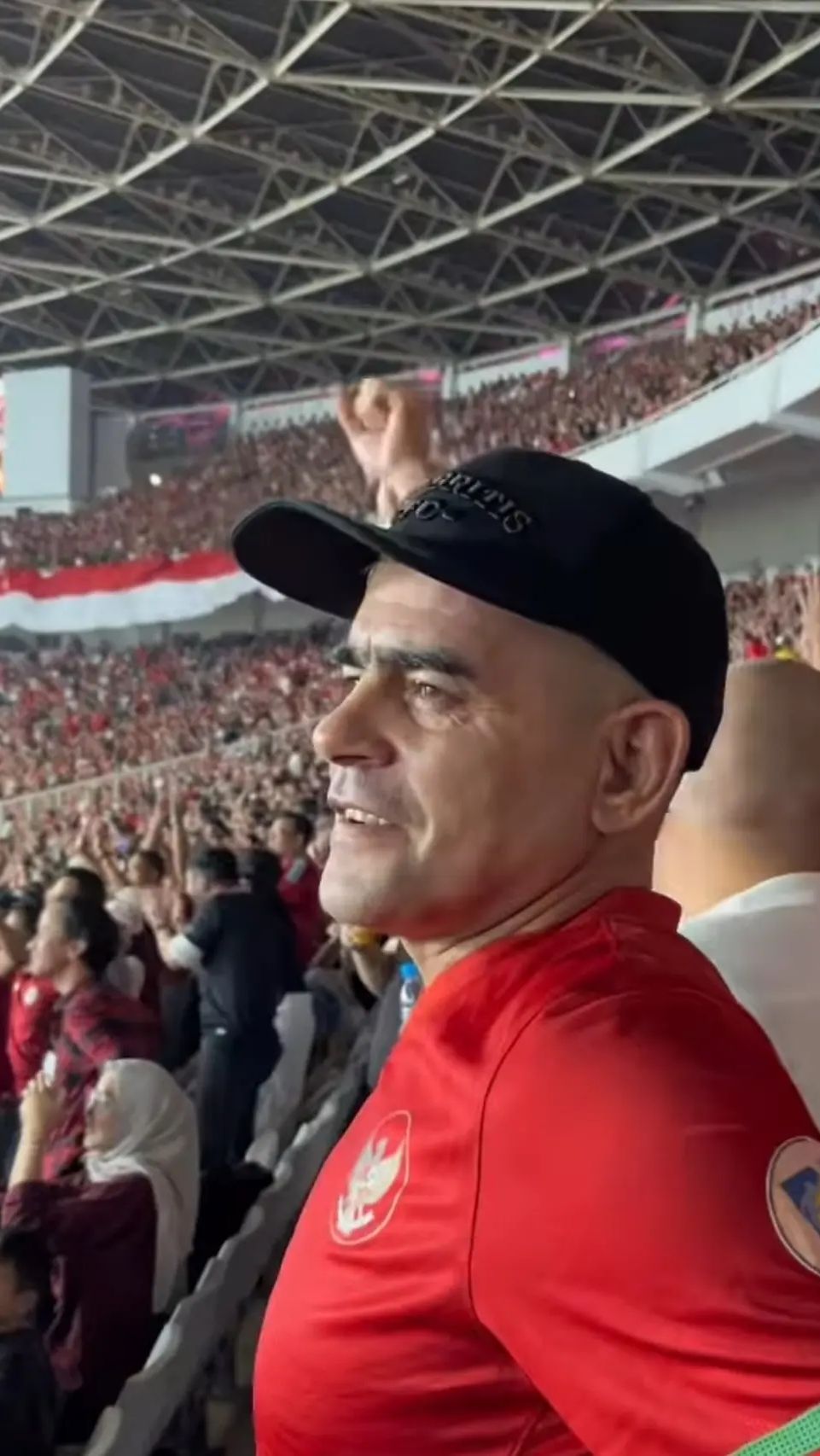 7 Potret Rumah Sederhana Gonzales, Legenda Timnas yang Viral Gegara Duduk di Tribun Penonton
