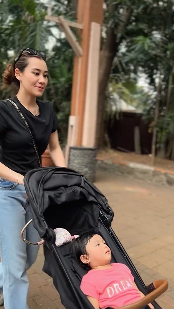 Rupanya kedekatan Aal dan Ameena membuat netizen ikut bahagia.