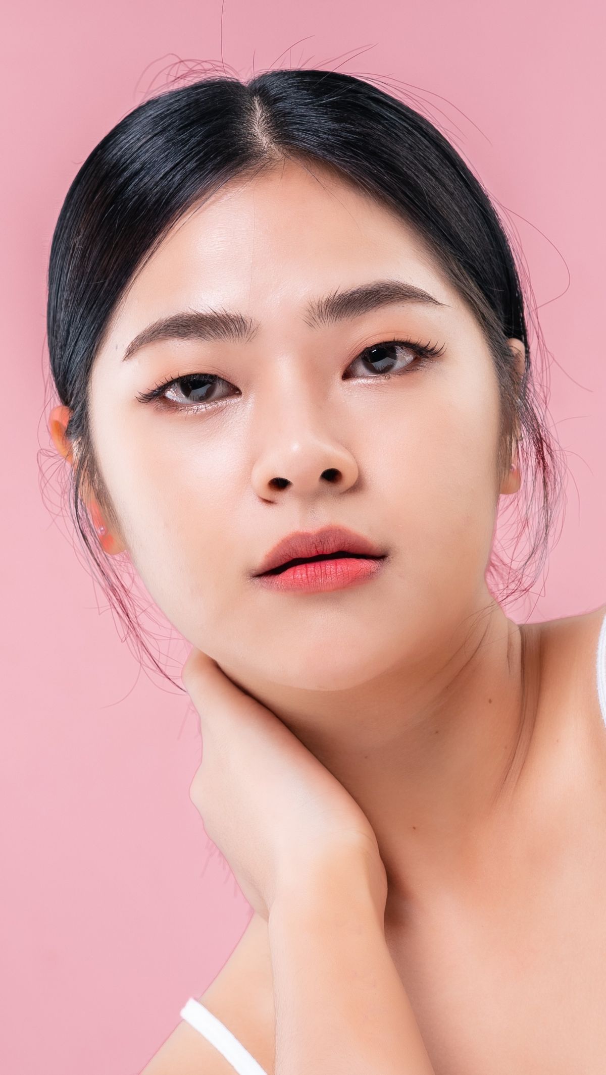 3 Tips Biar Tak Salah Beli Warna Foundation