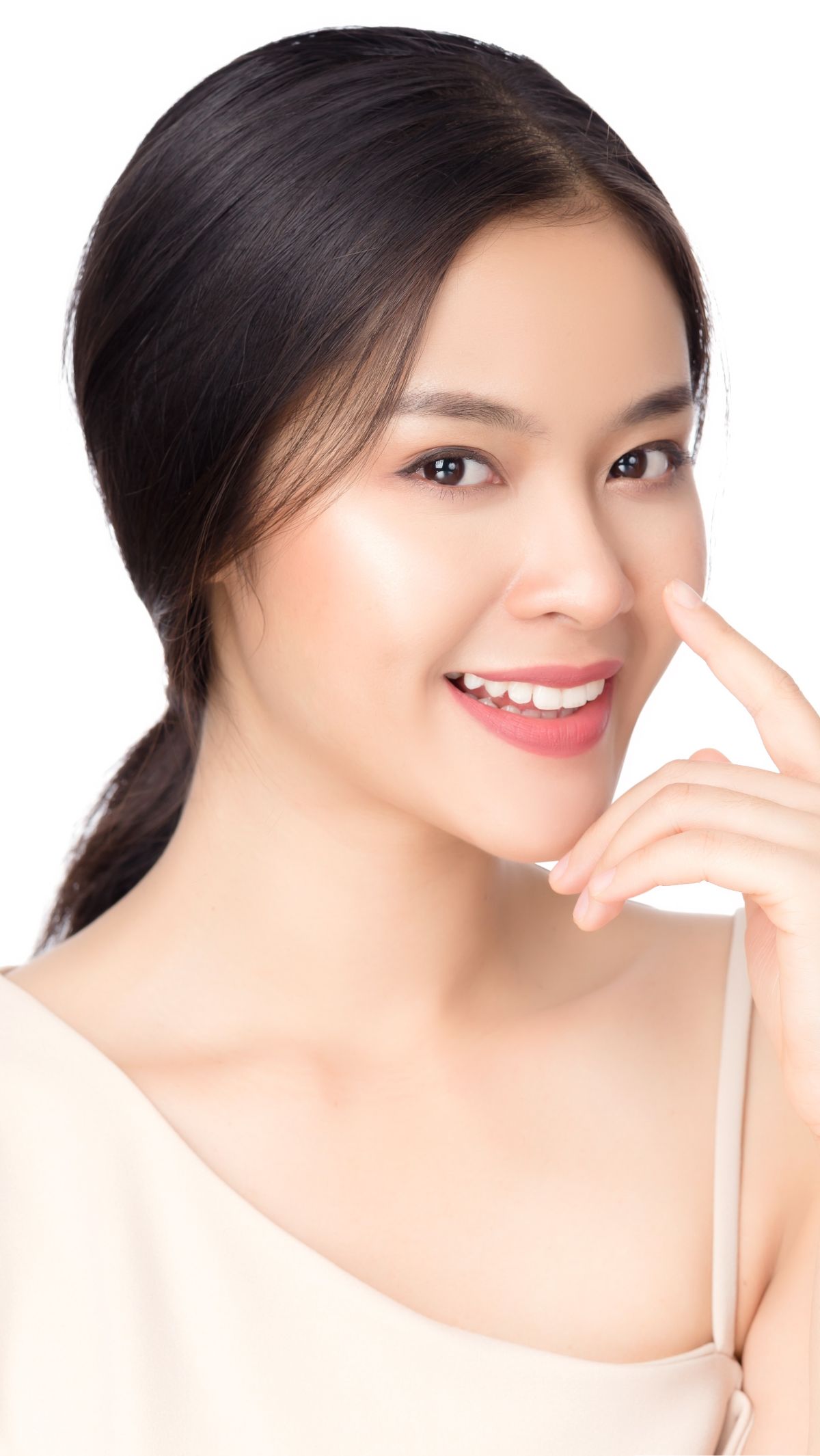Begini Cara Pilih Color Corrector yang Cocok untuk Area Bawah Mata