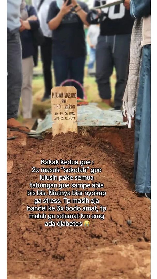 Kakak keduanya juga meninggal dunia akibat hal yang sama dan komplikasi diabetes.