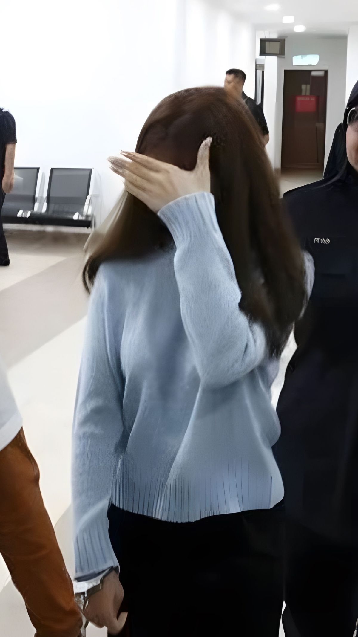 Heboh! Selebgram Cantik Ditangkap Usai Ketahuan Mencuri HP Mantan Pacar di Parkiran Rumah Sakit