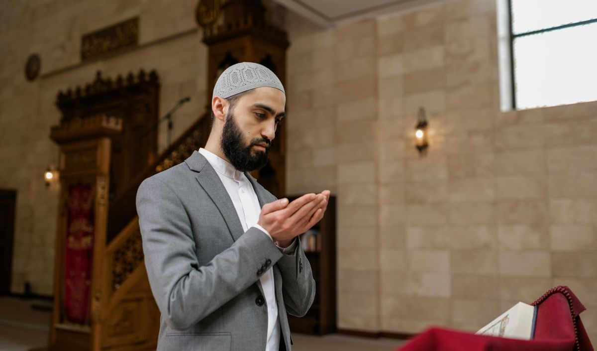 Bacaan Doa Tawasul Hajat