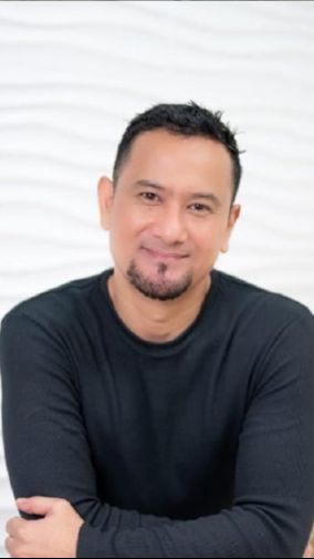 8 Potret Mudjie Adik Mendiang Adjie Massaid, Diminta Aaliyah Untuk Jadi Wali Nikah