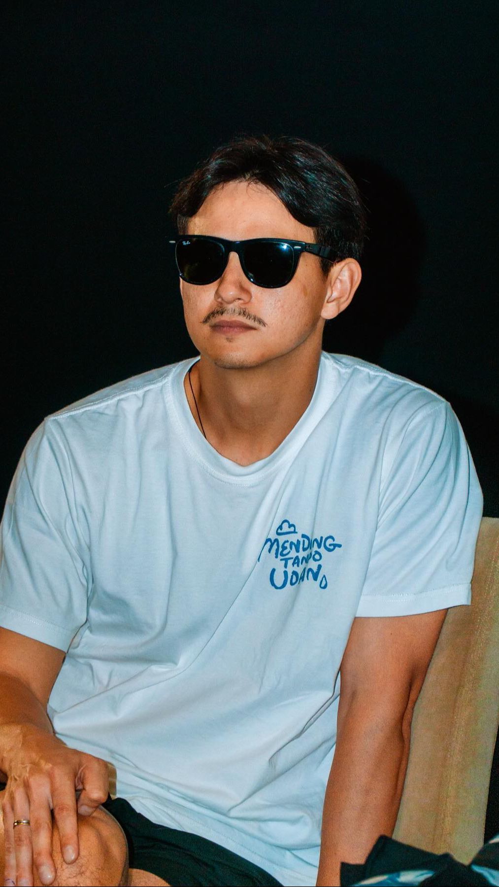 Marcell Darwin memutuskan untuk memeluk agama Islam pada 2019 silam.
