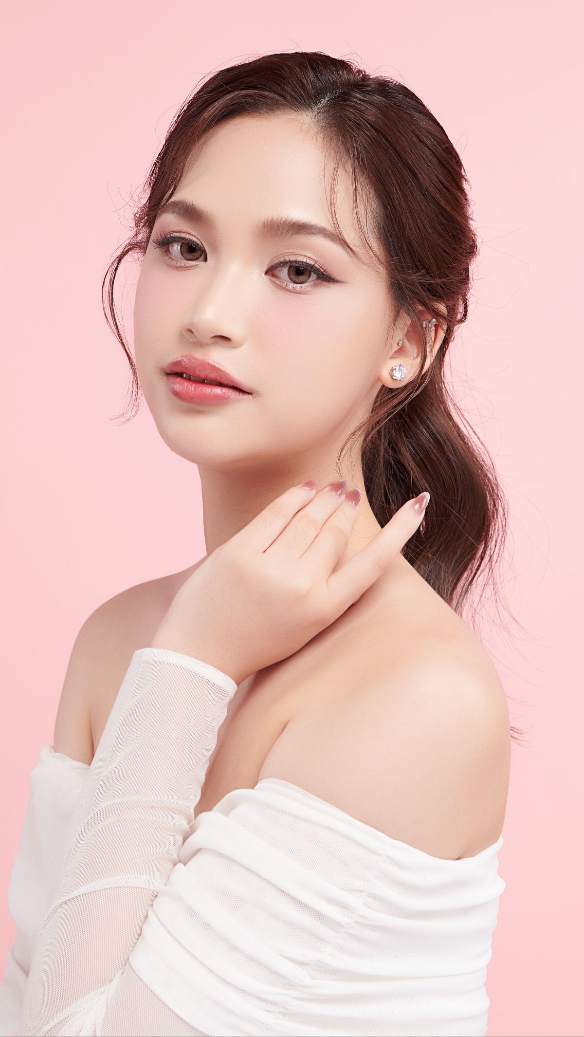 Cukup Pakai 1 Produk untuk Bikin Complexion Flawless dan Warna Kulit Merata