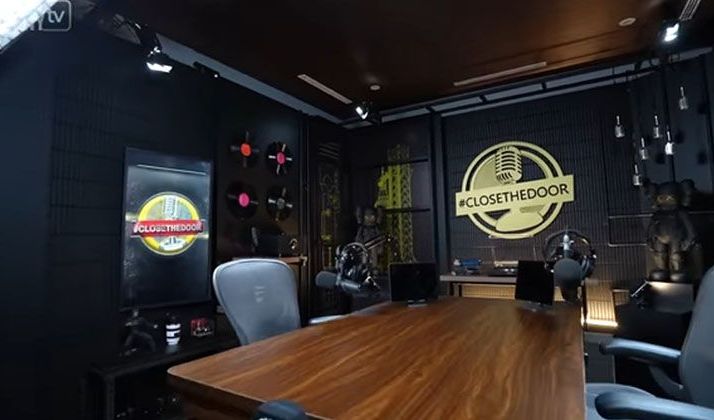 Close the door