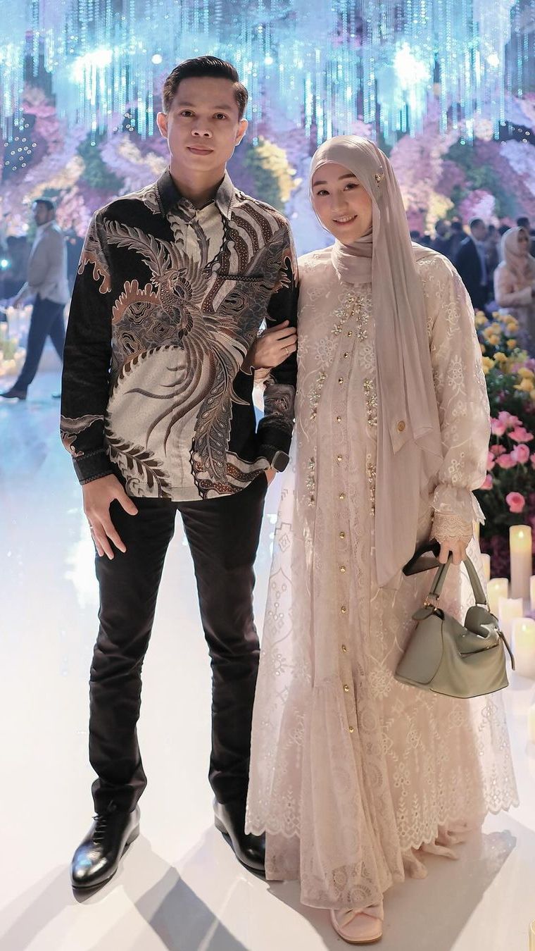 Larissa Chou Melahirkan Anak Kedua, Wajah Sang Buah Hati Bikin Penasaran