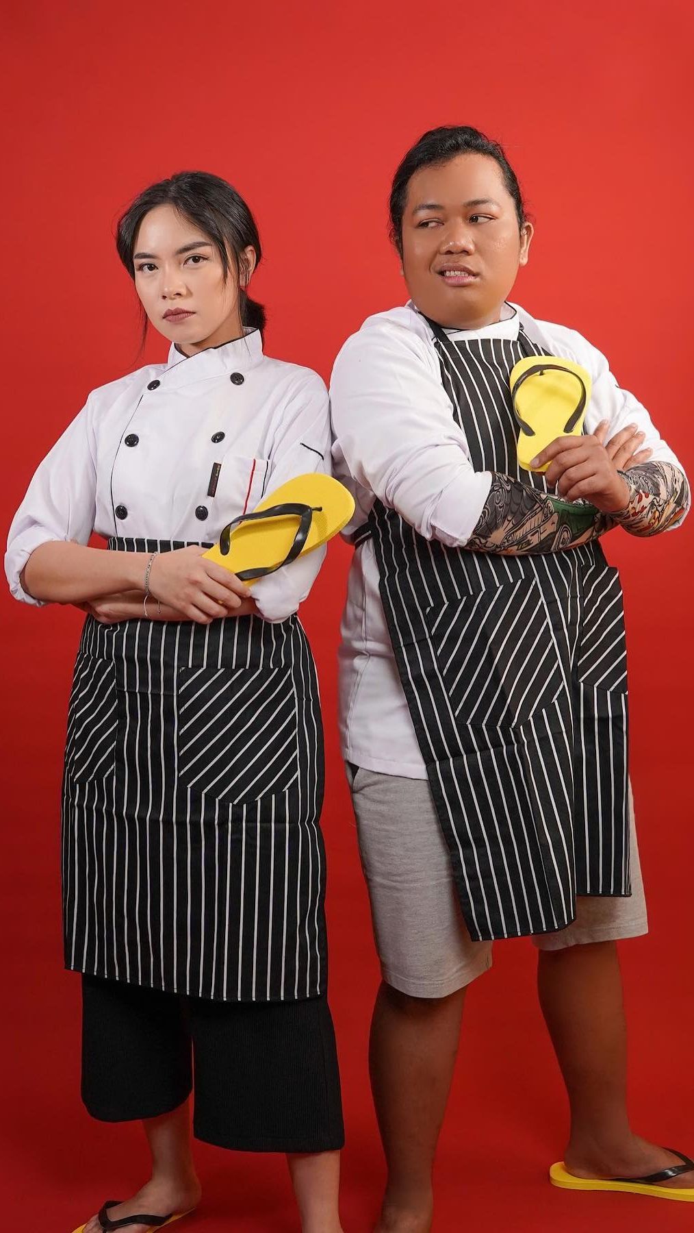 Marshel bekerja sama dengan food vlogger, Magdalenaf untuk mendirikan street food bernama Nyeker.