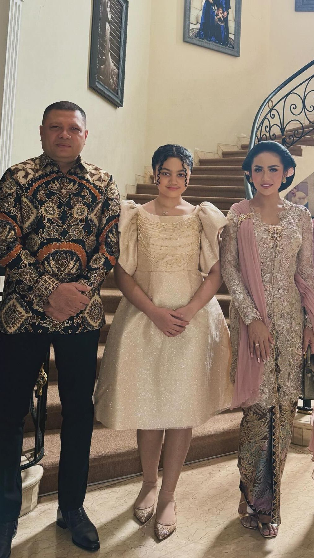 Inilah potret Amora anak dari pasangan Raul Lemos dan Kris Dayanti.