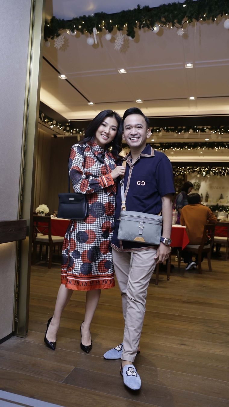 Dikabarkan Akan Cabut Gugatan Cerai, Ruben Onsu Terlihat Kompak dengan Sarwendah