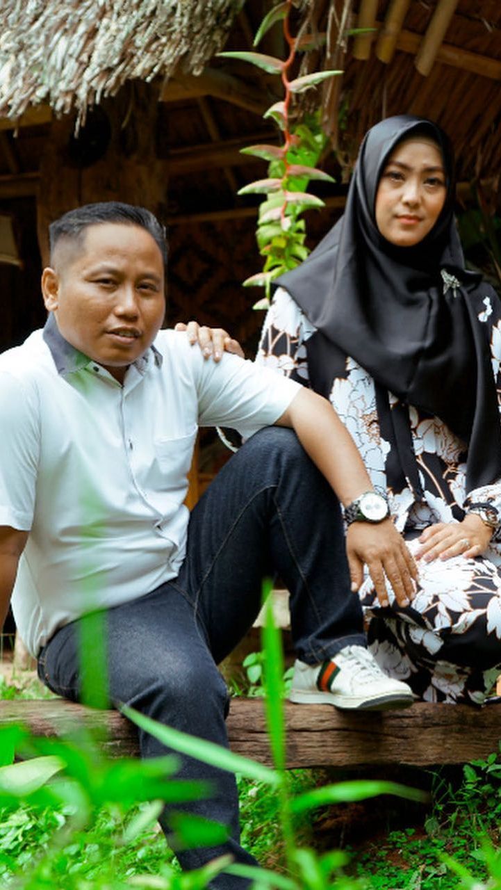 Dari pernikahan tersebut, Diyan dan Narji telah dikaruniai tiga orang anak.
