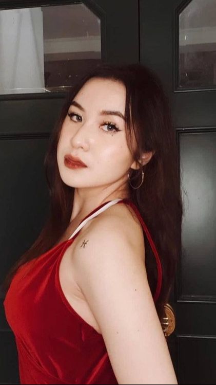 Bedanya, kalau sang ayah di dunia musik, Audrey suka dengan melukis dan menggambar.