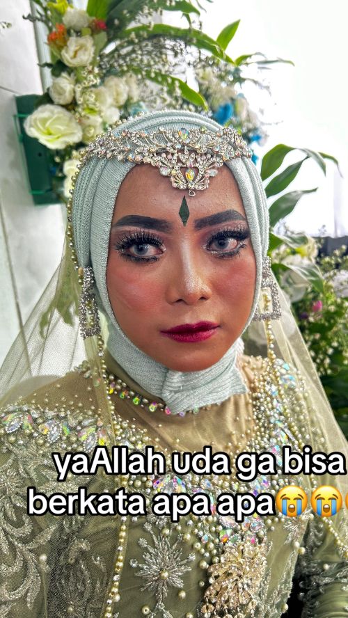 Sedih dan Miris, Riasan yang Harusnya Cantik Malah