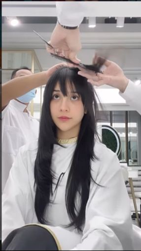 Keinginan Anya itu pun langsung diwujudkan oleh sang hairstyle.