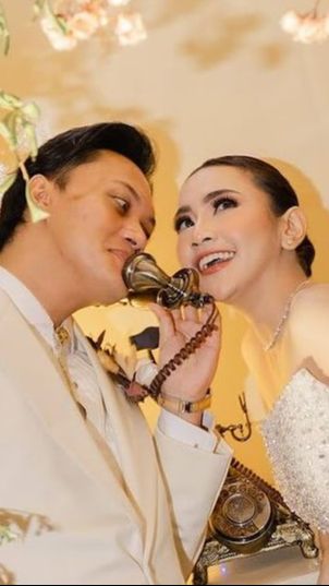 Tingkah Kemesraan Pengantin Baru Rizky Febian dan Mahalini Bikin Riuh: Cium Aroma Ketek Istri, Dibalas Serbuan Kecupan