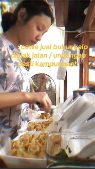 Inilah potret gadis penjual bubur yang belakangan ini viral di media sosial.