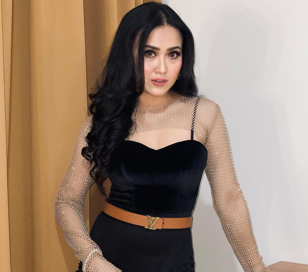 Meggy Diaz kini masih aktif di media sosial instagram.