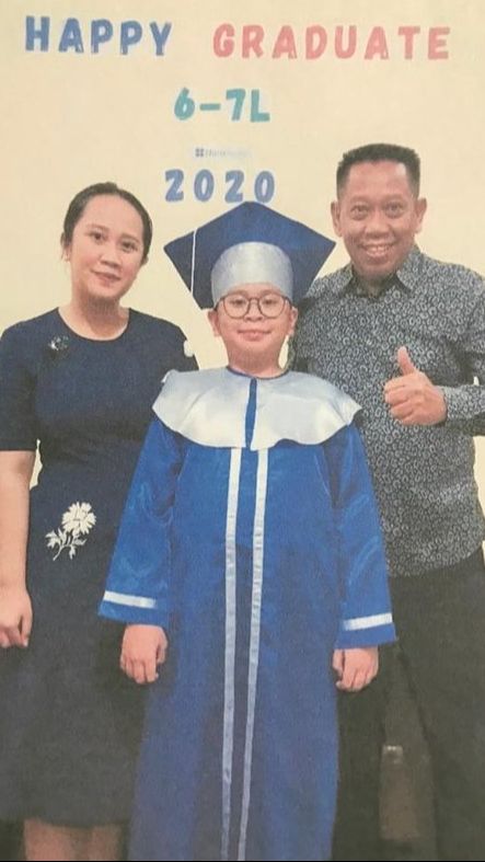 Bahkan Jovan diketahui selalu menemani sang ayah selama proses penyembuhannya.