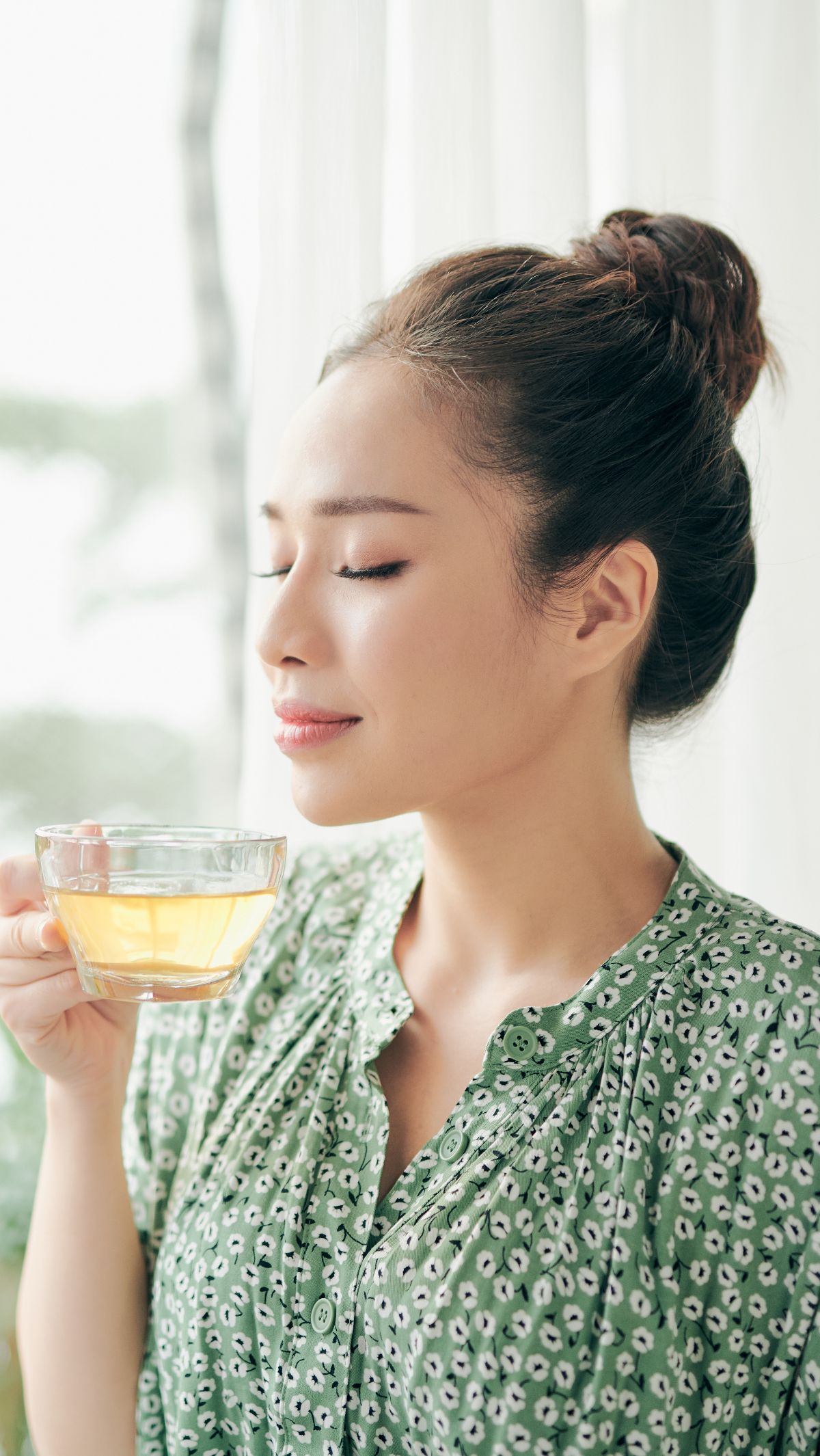 Bikin Minuman Herbal  yang Bisa Bantu Lewati Fase Haid Tanpa 'Drama