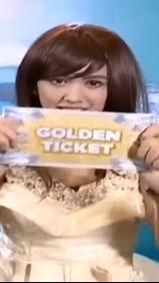 Berkat kemampuan bernyanyi dan suara merdua yang dimilikinya, Happy pun berhasil mendapat golden ticket.