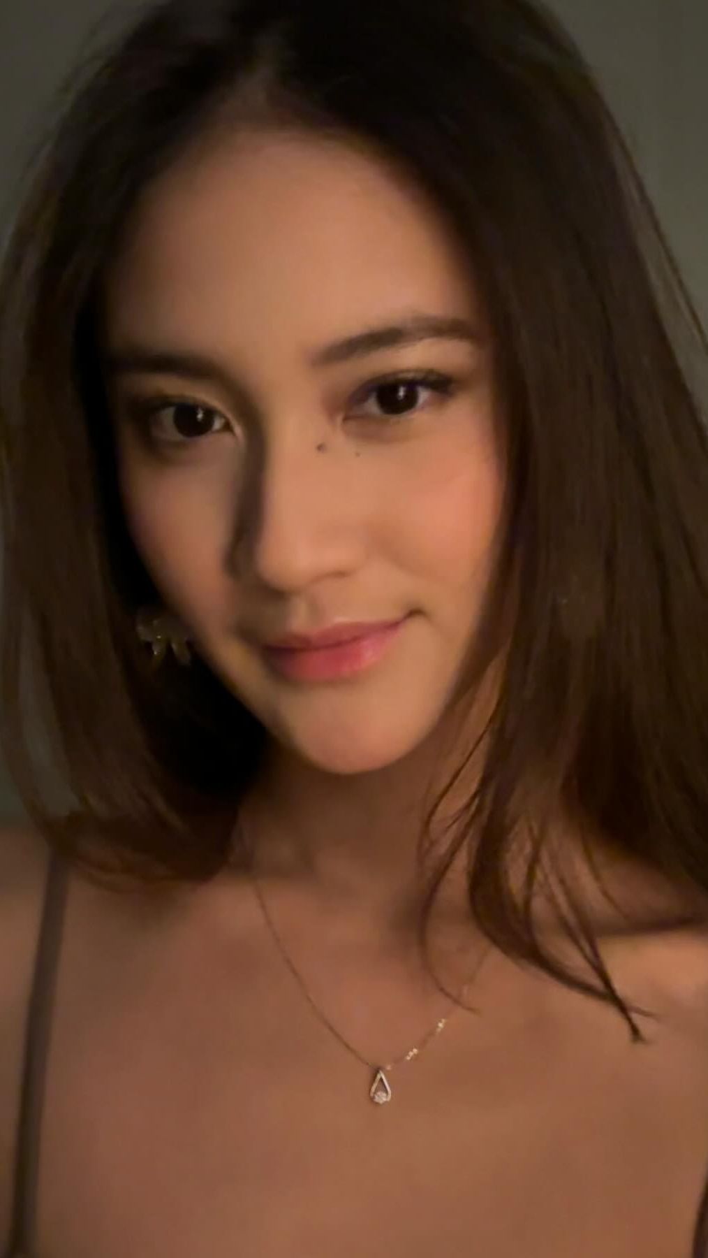 Paras cantik dara kelahiran 2006 itu juga tak luput dari perhatian.