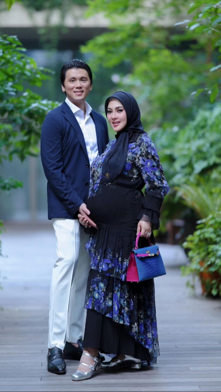 Dikira Sudah Melahirkan Anak Pertama, Syahrini Spill Kondisi Kehamilannya