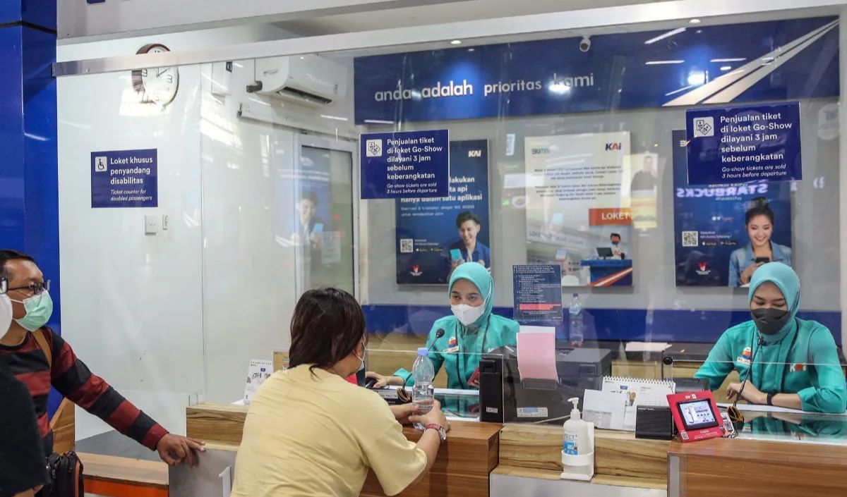E. Keberangkatan Stasiun Purwokerto