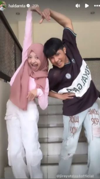 Halda dan Jirayut pun mulai sering memamerkan kebersamaan mereka di media sosial.