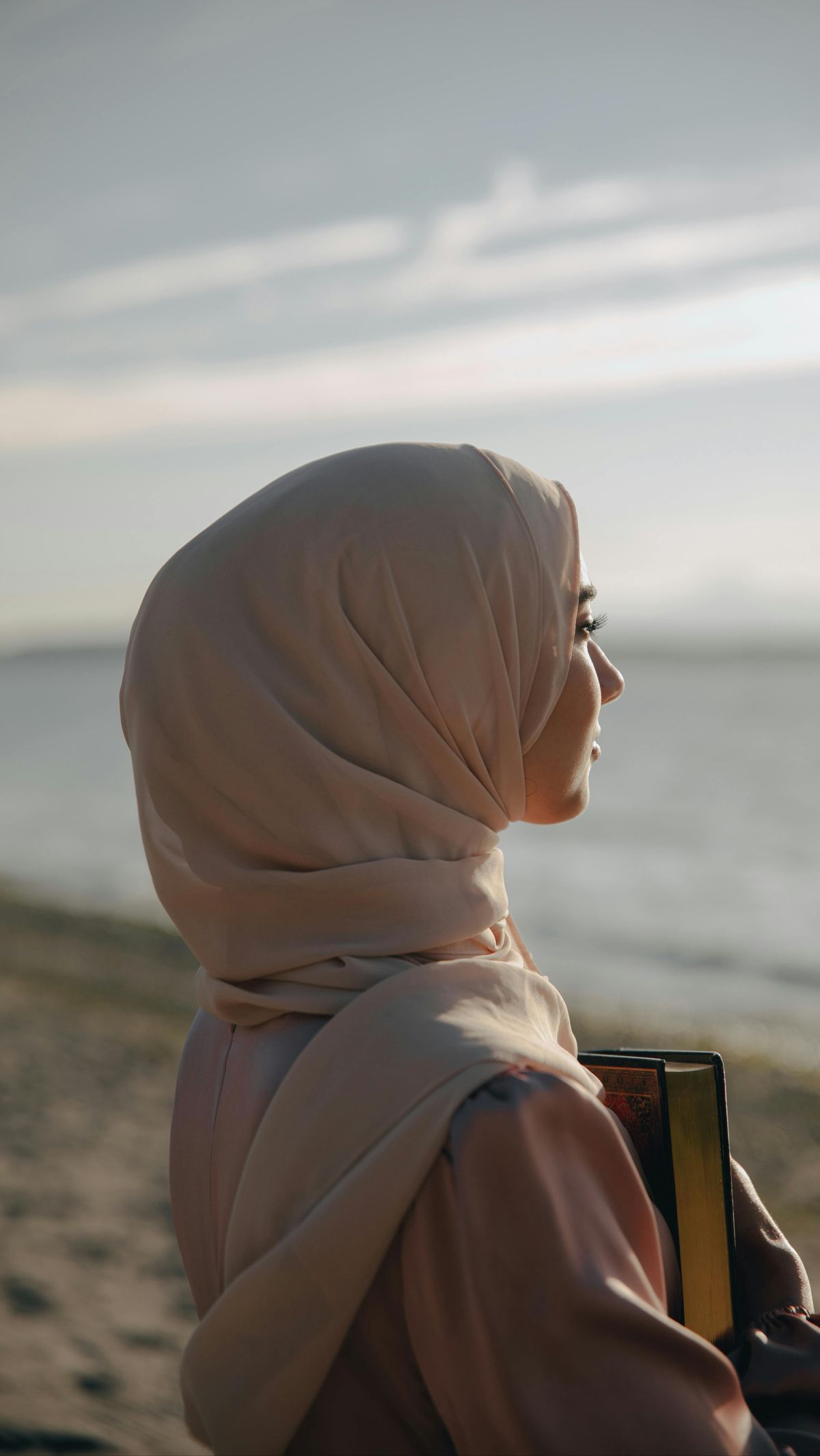 3 Pintu Surga bagi Seorang Perempuan, Upaya yang Sulit tapi Mempermudah Jalan Menuju Surga
