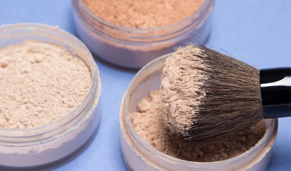 Pakai Bedak dengan Warna Komplementer