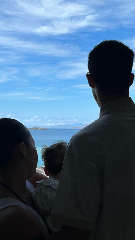 Kini momen kebersamaan Jennifer dan Dali hanya tinggal kenangan. Kisah cinta mereka telah dipisahkan oleh maut.