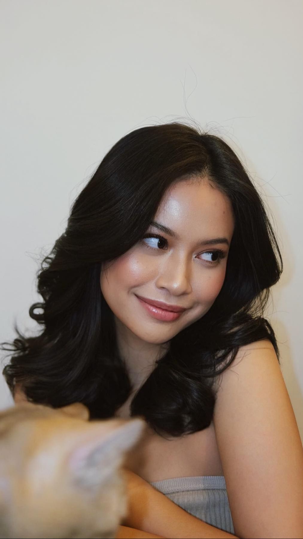Ikuti Kisah Hanggini dan Bryan Domani di Film Romansa Cek Ombak (Melulu)