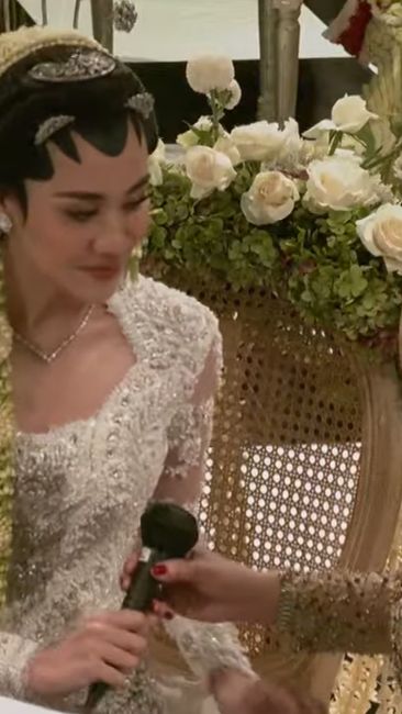 Reza Artamevia Meneteskan Air Mata saat Aaliyah Massaid Memohon Restu