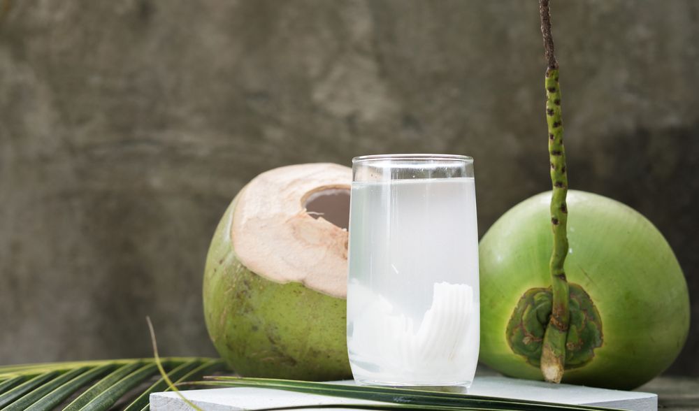 1. Air kelapa