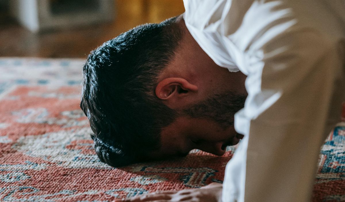 Fadhilah Istiqomah Sholat Tobat